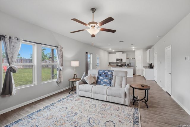 7102 Emerald Valley, San Antonio, TX 78242