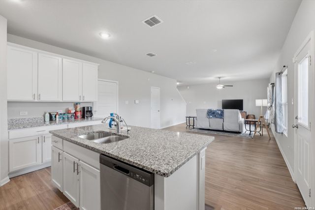 7102 Emerald Valley, San Antonio, TX 78242