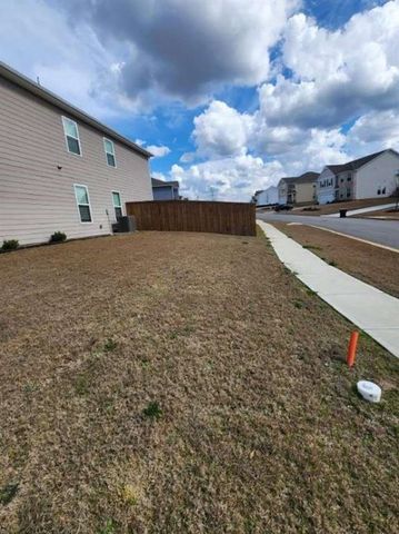 144 Chapel Hill Parkway, Newnan, GA 30263