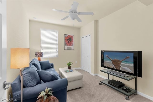 3169 Aviamar CIR 102, Naples, FL 34114