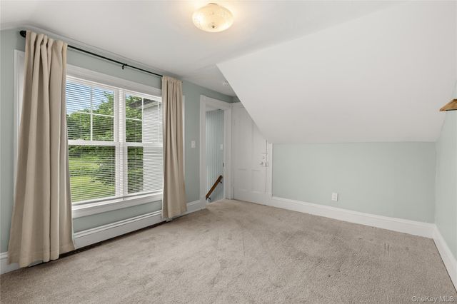 10 Dale Drive 1, Oakdale, NY 11769