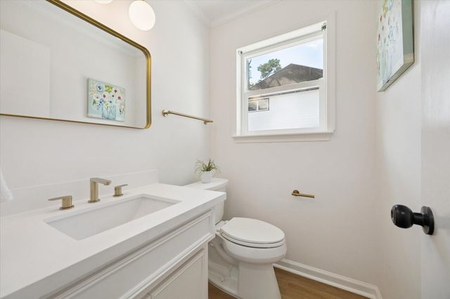 5506 Three Oaks Circle, Houston, TX 77069