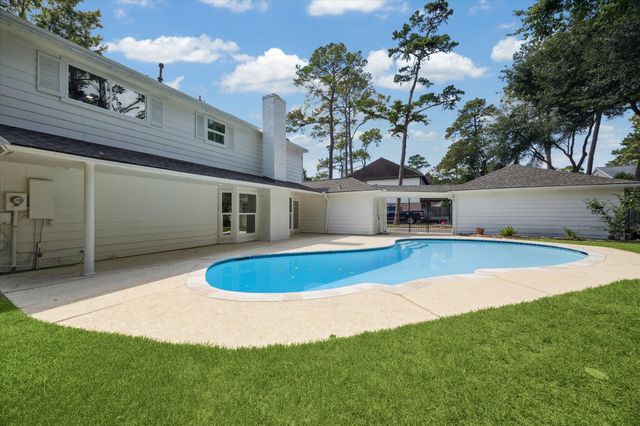 5506 Three Oaks Circle, Houston, TX 77069