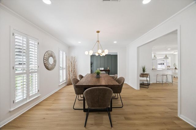 5506 Three Oaks Circle, Houston, TX 77069