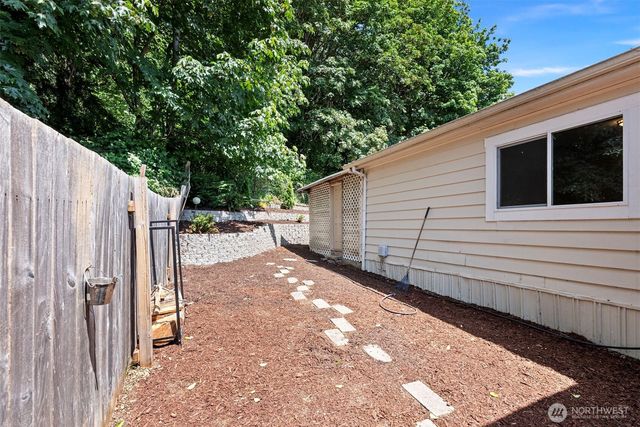 16300 State Highway 305 NE #94, Poulsbo, WA 98370