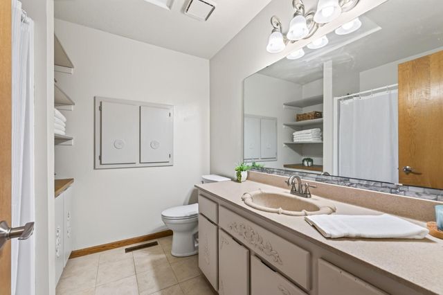 22160 Jude Avenue N, Forest Lake, MN 55025