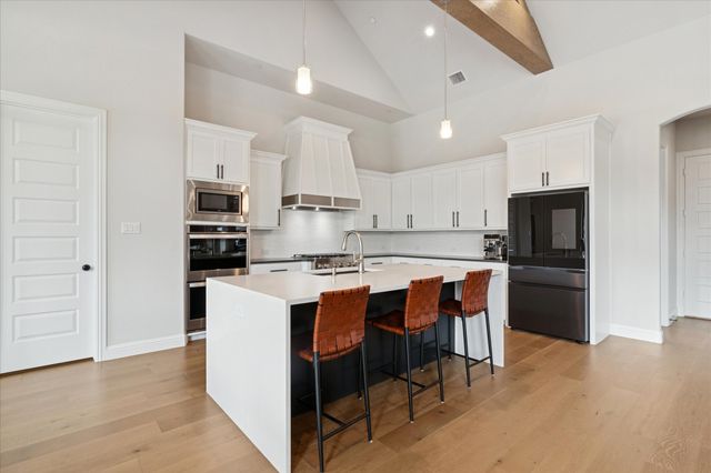 2174 Narrow Road, Lucas, TX 75002