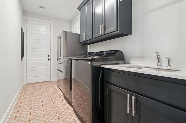 2174 Narrow Road, Lucas, TX 75002