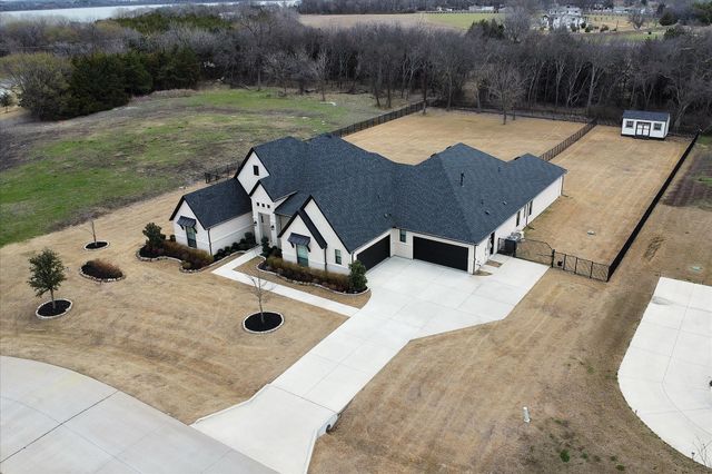 2174 Narrow Road, Lucas, TX 75002