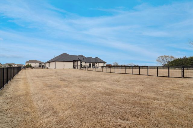 2174 Narrow Road, Lucas, TX 75002