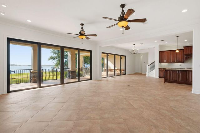 18 Kimbrough Road, Mary Esther, FL 32569