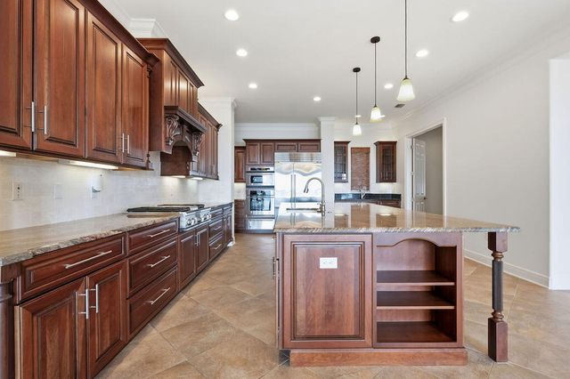 18 Kimbrough Road, Mary Esther, FL 32569