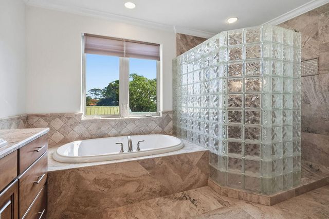 18 Kimbrough Road, Mary Esther, FL 32569