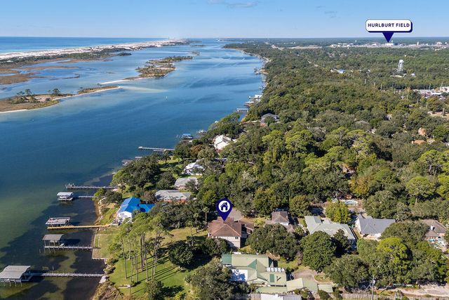 18 Kimbrough Road, Mary Esther, FL 32569