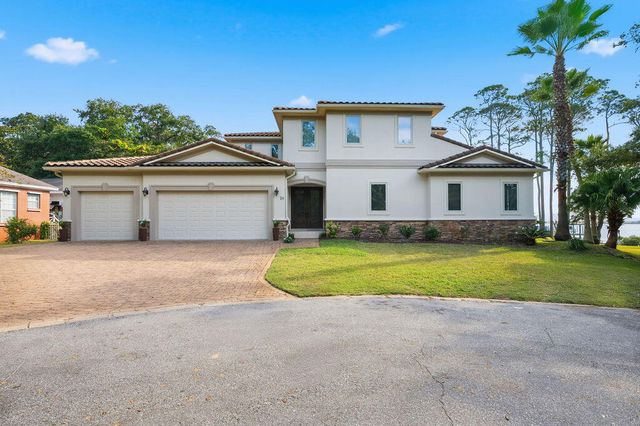 18 Kimbrough Road, Mary Esther, FL 32569