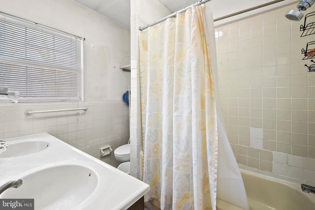 4904 56TH AVE, Hyattsville, MD 20781