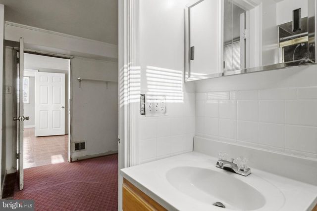 4904 56TH AVE, Hyattsville, MD 20781