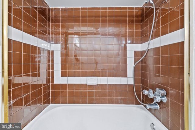 4904 56TH AVE, Hyattsville, MD 20781