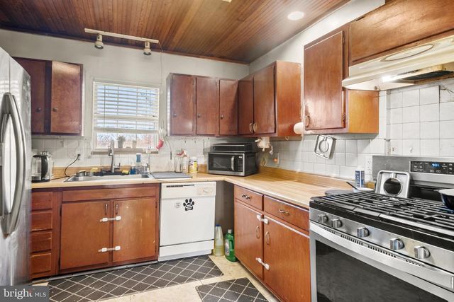 4904 56TH AVE, Hyattsville, MD 20781