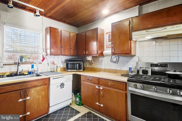 4904 56TH AVE, Hyattsville, MD 20781