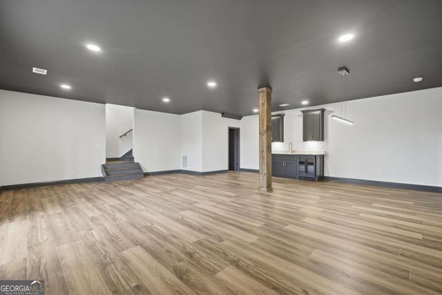 1077 Highgrove Drive, Talking Rock, GA 30175