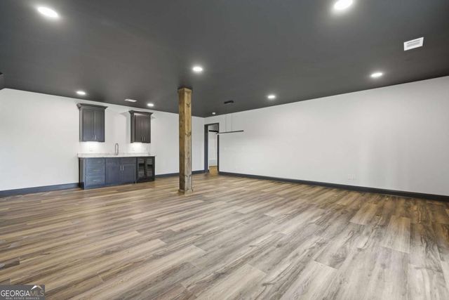 1077 Highgrove Drive, Talking Rock, GA 30175