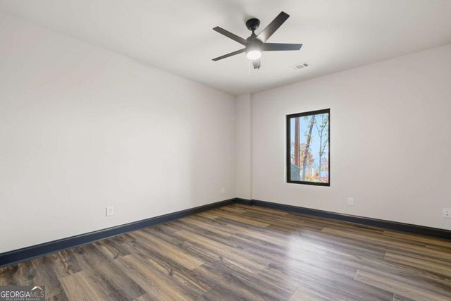 1077 Highgrove Drive, Talking Rock, GA 30175