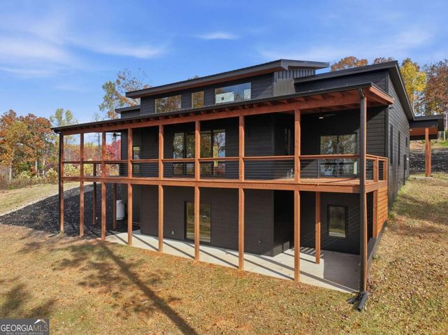 1077 Highgrove Drive, Talking Rock, GA 30175