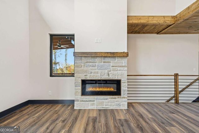 1077 Highgrove Drive, Talking Rock, GA 30175