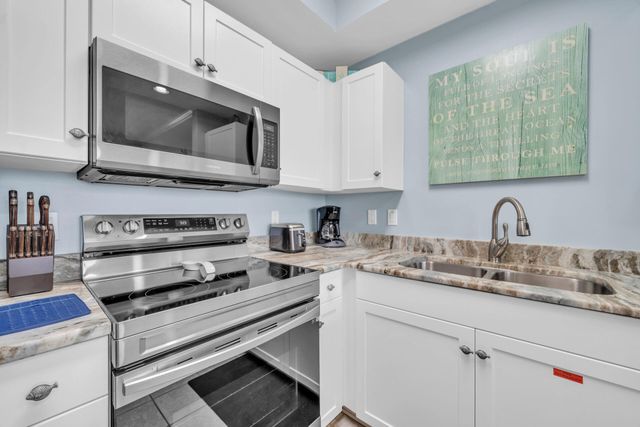 1515 SE Miracle Strip Parkway, 303, Fort Walton Beach, FL 32548