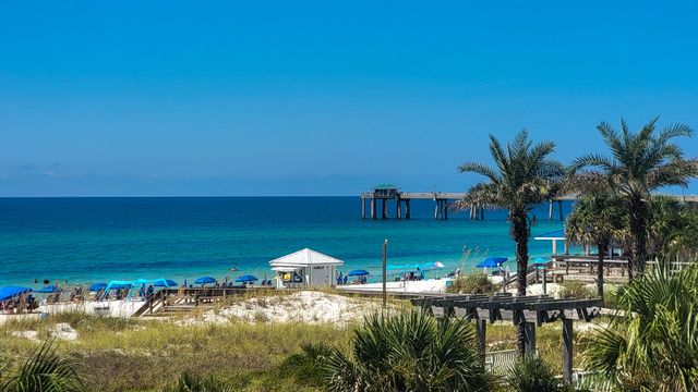 1515 SE Miracle Strip Parkway, 303, Fort Walton Beach, FL 32548