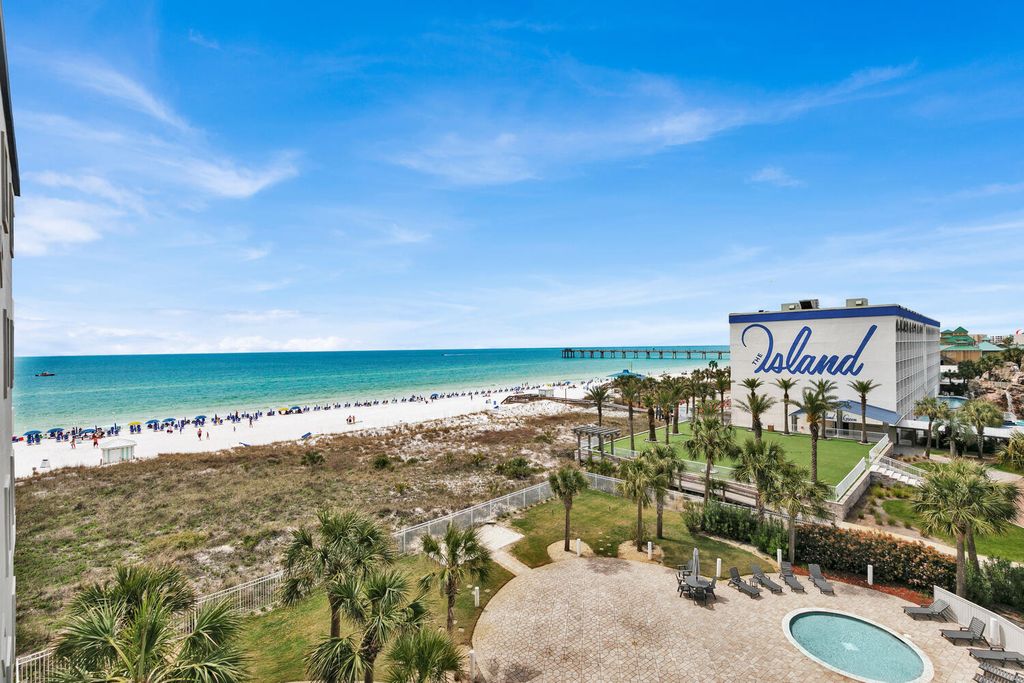 1515 SE Miracle Strip Parkway, 303, Fort Walton Beach, FL 32548