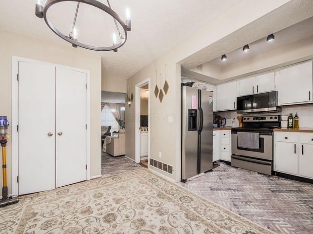 5118 Dalmeny Court, Columbus, OH 43220