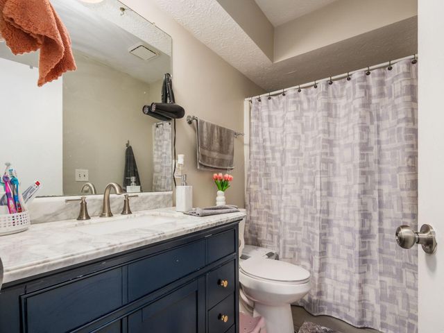 5118 Dalmeny Court, Columbus, OH 43220