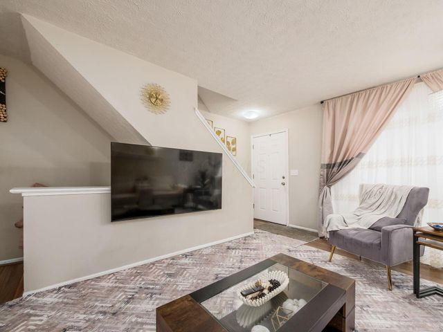 5118 Dalmeny Court, Columbus, OH 43220