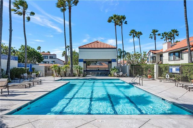 2234 Martinique, Oxnard, CA 93035