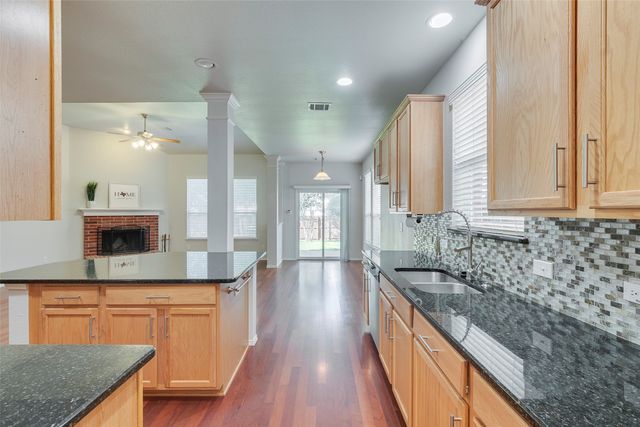 13421 Lost Spurs Road, Fort Worth, TX 76262