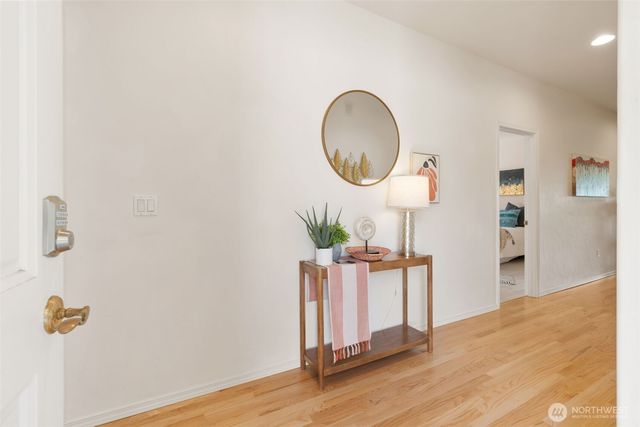 7007 Fairway Lane SE, Olympia, WA 98501