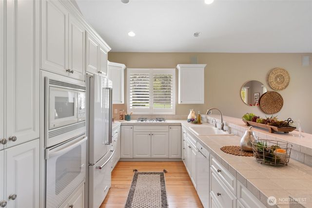 7007 Fairway Lane SE, Olympia, WA 98501