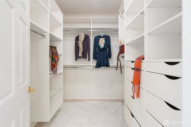 7007 Fairway Lane SE, Olympia, WA 98501