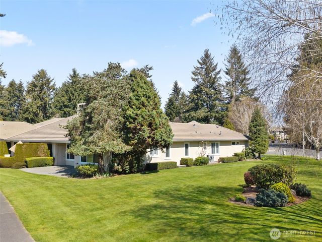 7007 Fairway Lane SE, Olympia, WA 98501