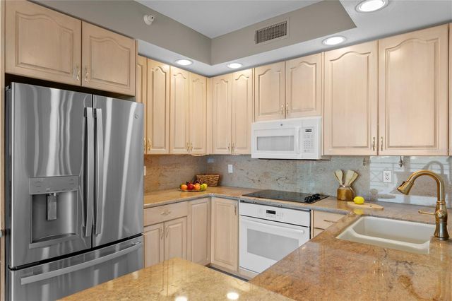 4717 DOLPHIN CAY LANE S 507, St Petersburg, FL 33711