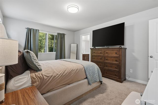 9237 Mint Loop NW, Bremerton, WA 98311