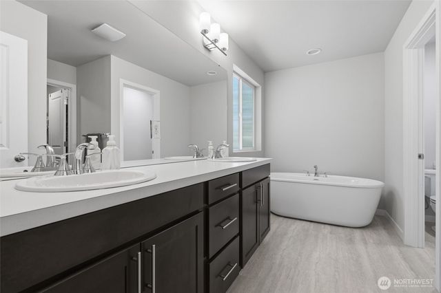 9237 Mint Loop NW, Bremerton, WA 98311
