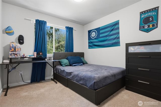 9237 Mint Loop NW, Bremerton, WA 98311