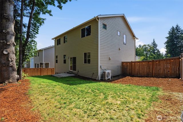 9237 Mint Loop NW, Bremerton, WA 98311
