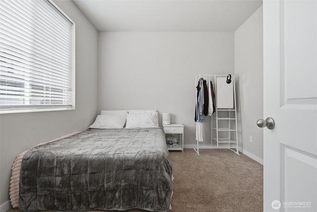 9237 Mint Loop NW, Bremerton, WA 98311