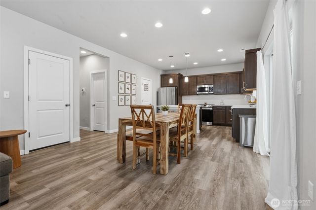 9237 Mint Loop NW, Bremerton, WA 98311