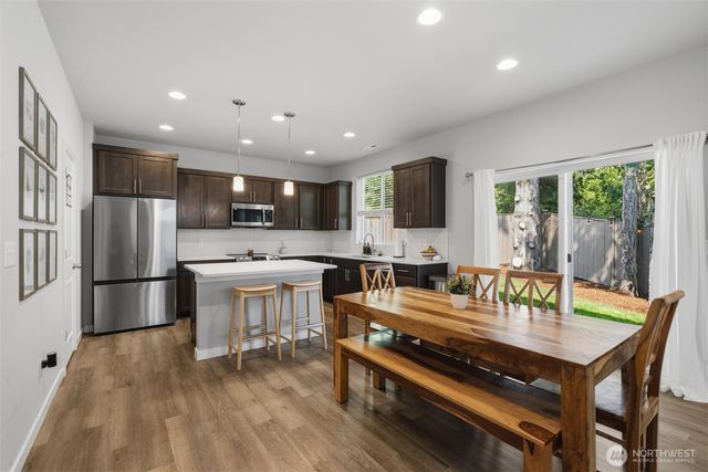 9237 Mint Loop NW, Bremerton, WA 98311