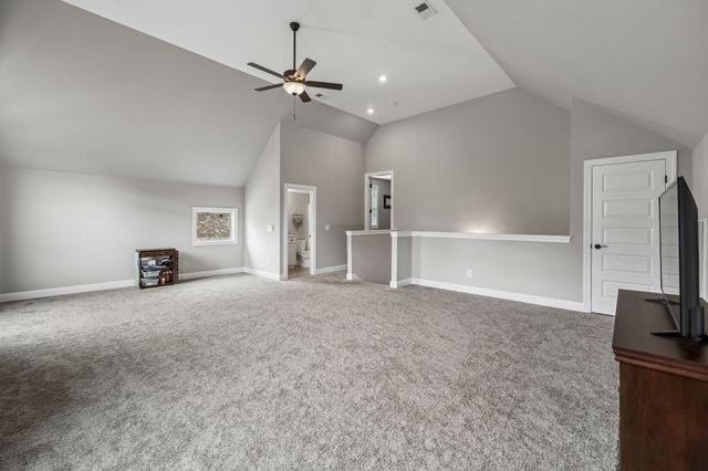 1030 C P Stewart Blvd, Lebanon, TN 37087